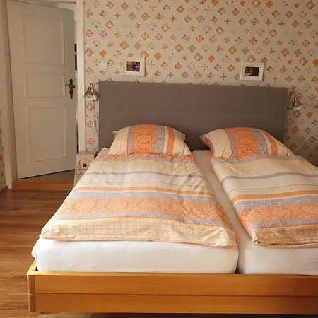 Haus-an-de-marsch * Midlum (Schleswig-Holstein)